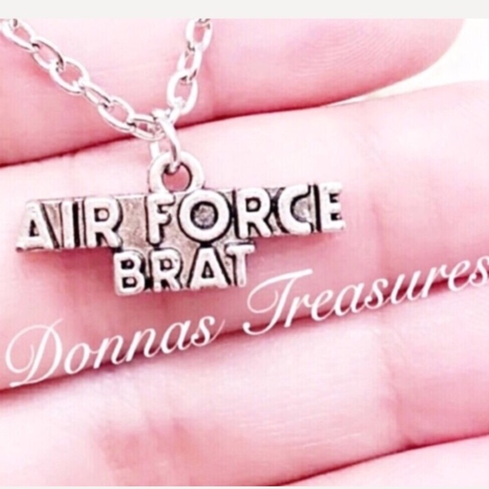 ⛱Air Force Brat Necklace